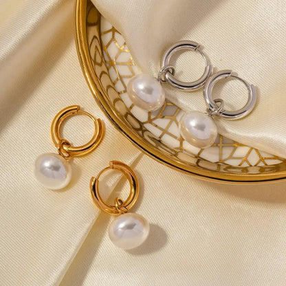 Emma Pearl Minimalist Earring | Vallria