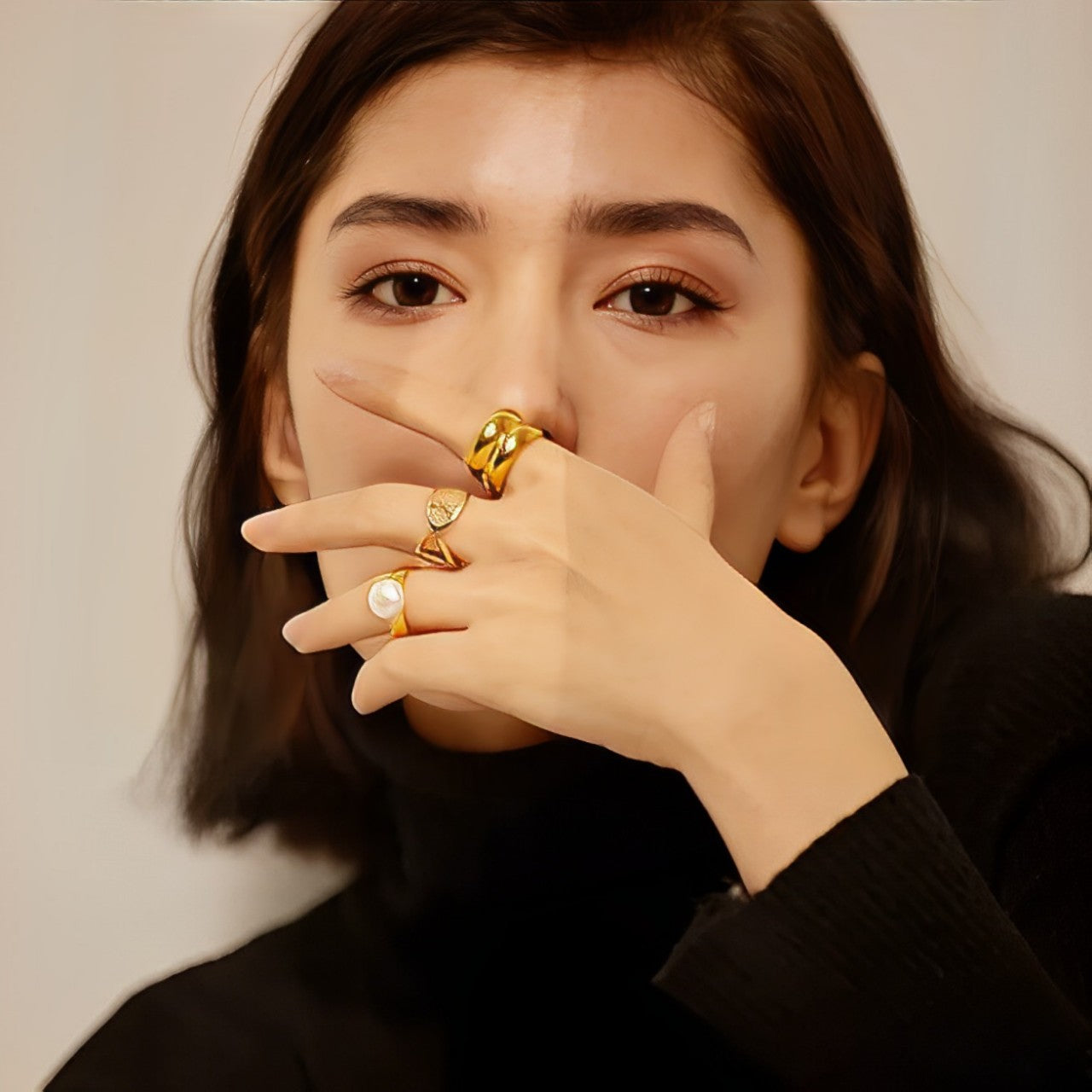 Emma Pearl Minimalist Ring | Vallria