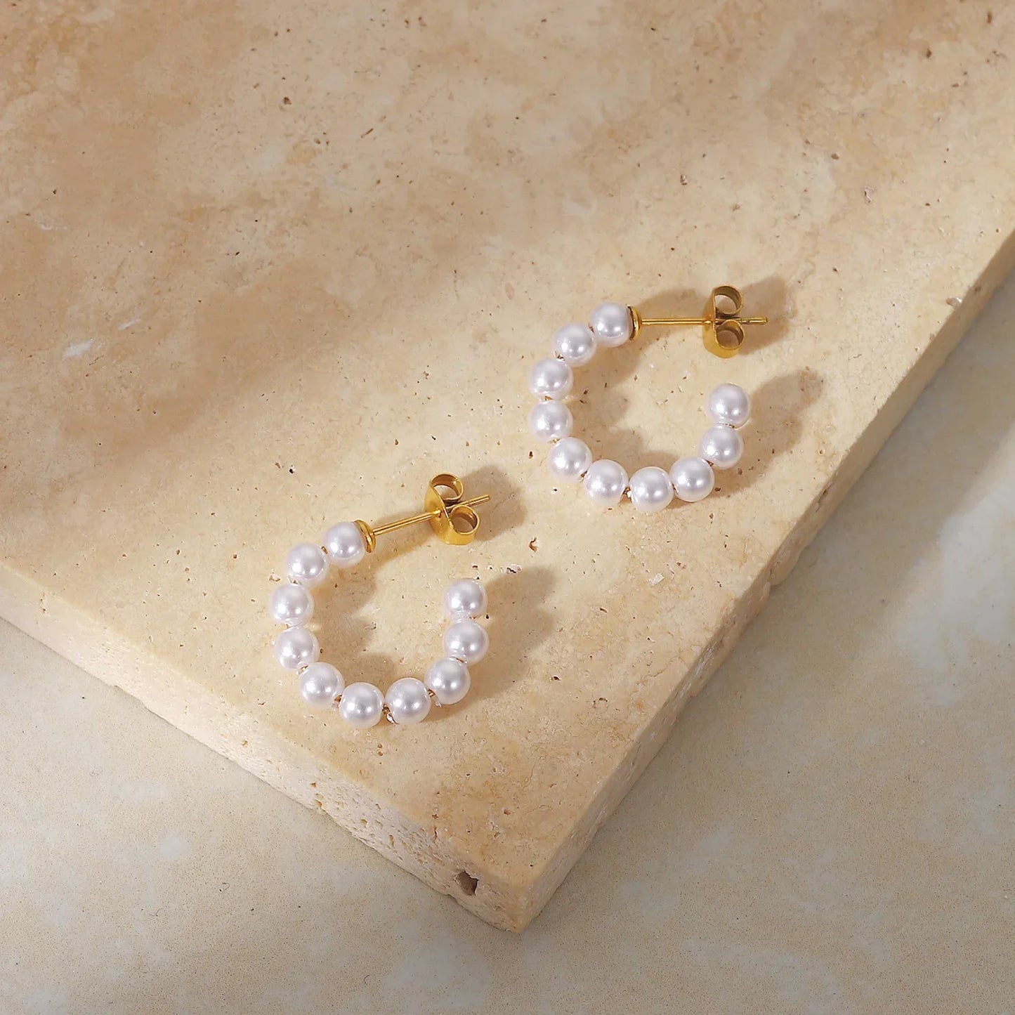 Hoop Pearl Earring | Vallria
