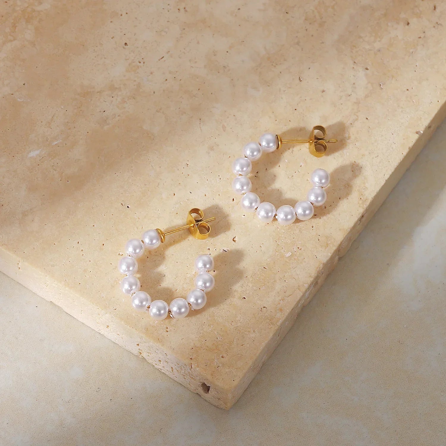 Hoop Pearl Earring | Vallria