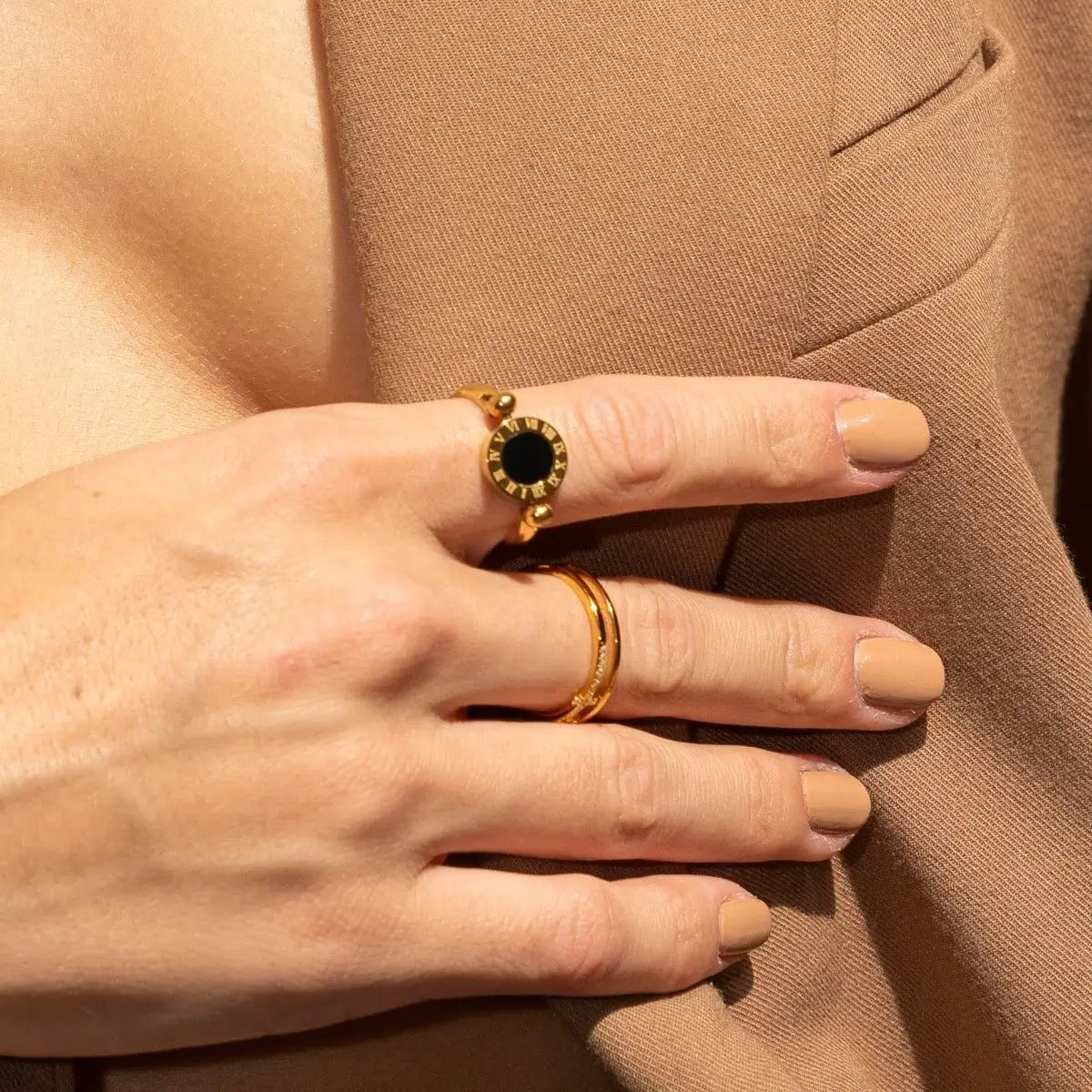 Spinner with Roman Numerals Ring | Vallria