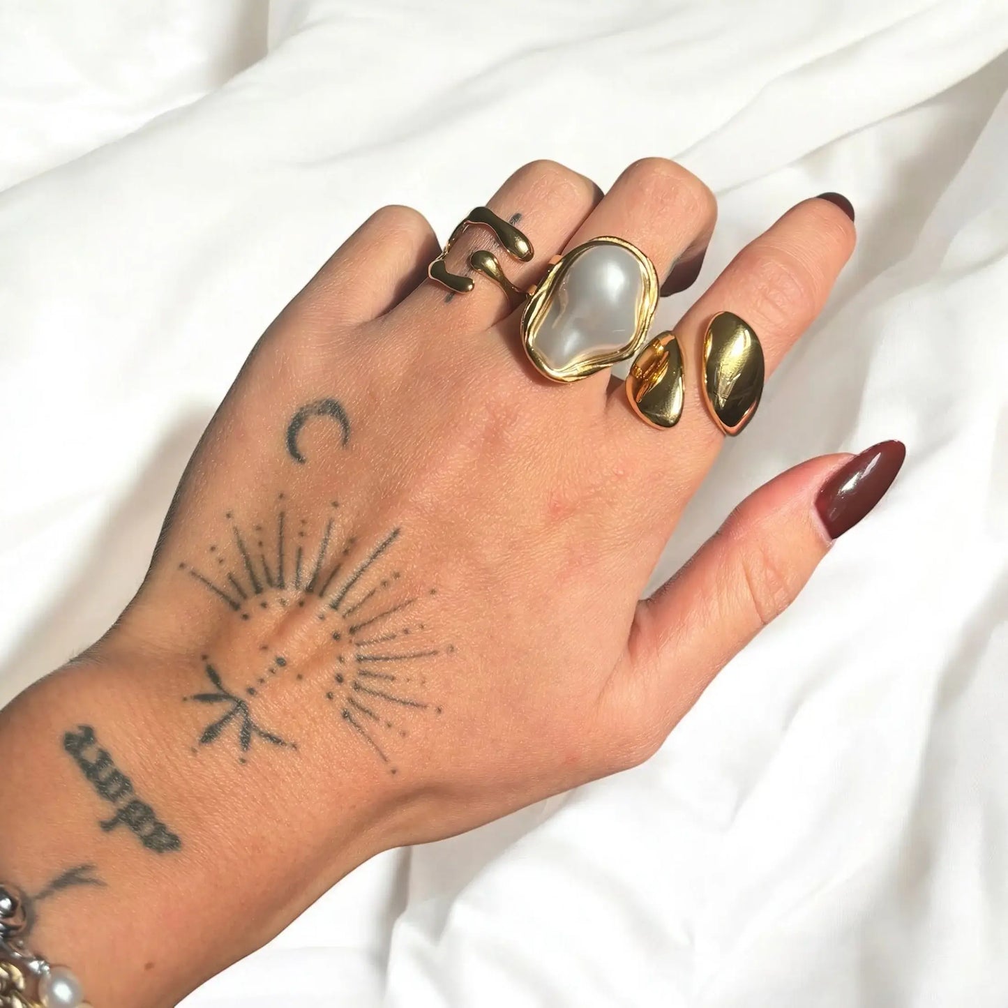 Pearl Aura Ring | Vallria