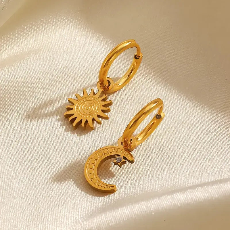 Hoop Sun and Moon Earring | Vallria