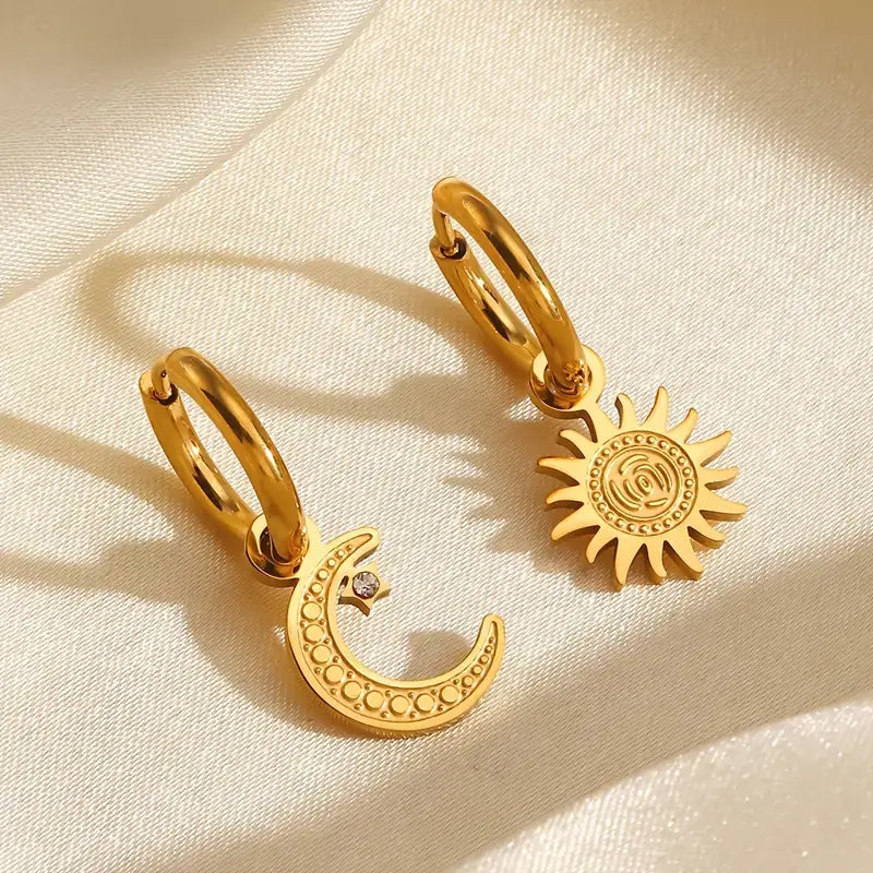 Hoop Sun and Moon Earring | Vallria