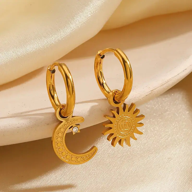 Hoop Sun and Moon Earring | Vallria