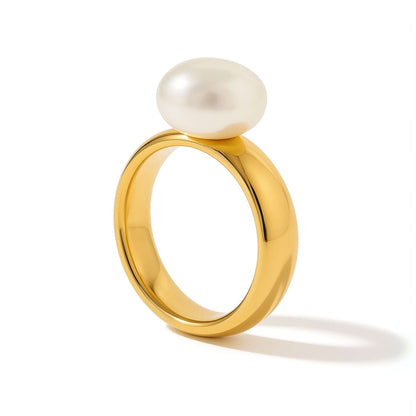 Emma Pearl Minimalist Ring | Vallria