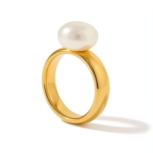 Emma Pearl Minimalist Ring | Vallria