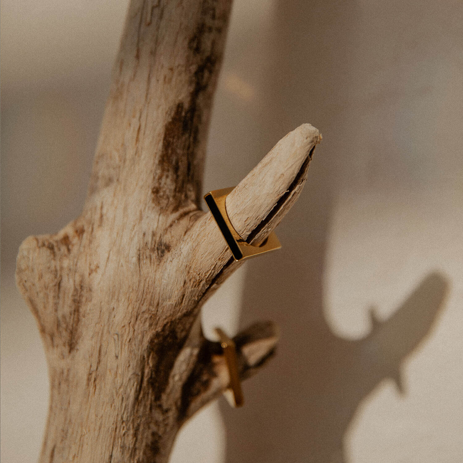Square Geometric Cesare Ring | Vallria