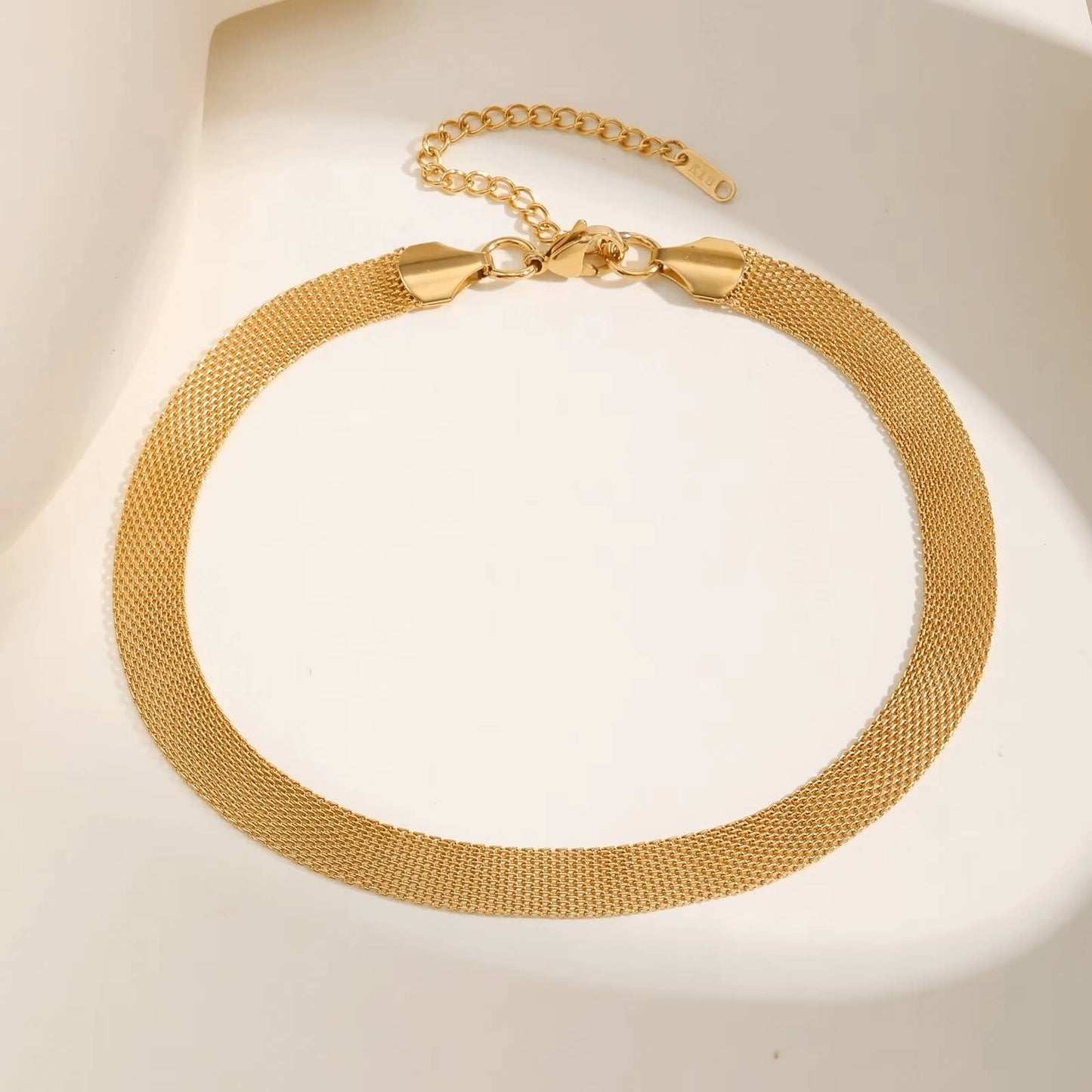 Choker of Mesh Elegant Necklace | Vallria