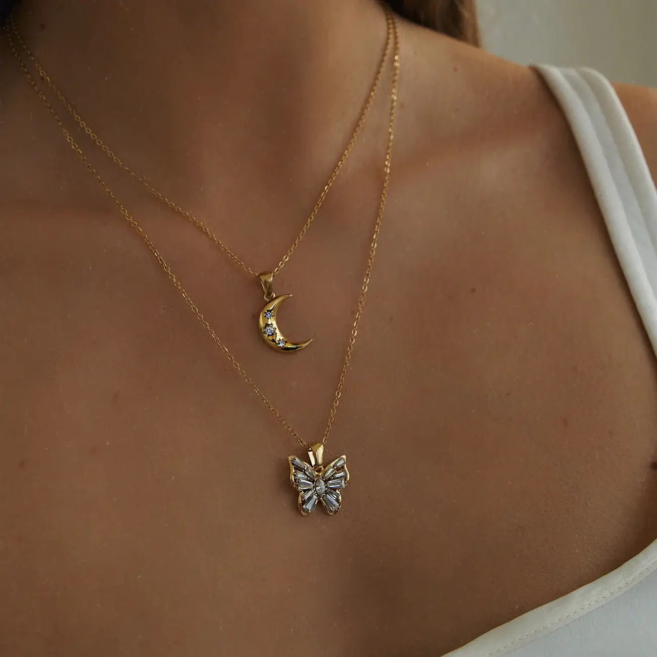 Moon Crescent of Cubic Zirconia Necklace | Vallria