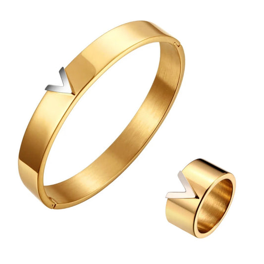 Vivace: Bracelet + Ring Jewelry Set | Vallria