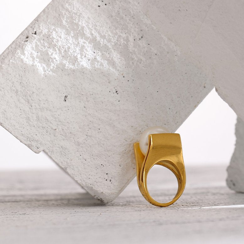 Pearl Paola Ring | Vallria