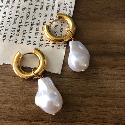 Hoop Paola Pearl Earring | Vallria