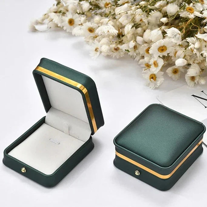 Luxury Padded for Jewelry Milano Jewelry Box | Vallria