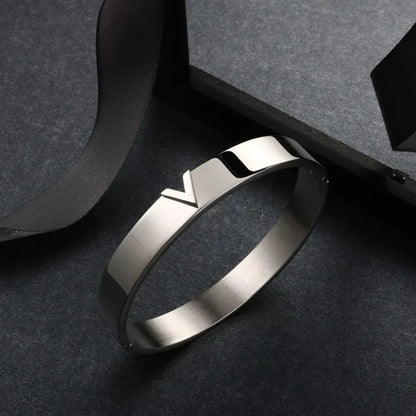 Vivace: Bracelet + Ring Jewelry Set | Vallria