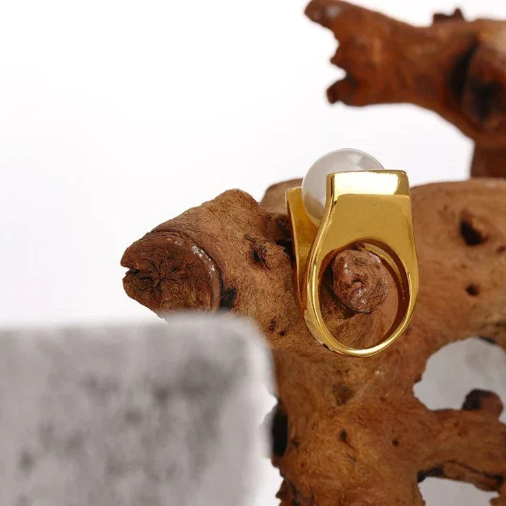 Pearl Paola Ring | Vallria