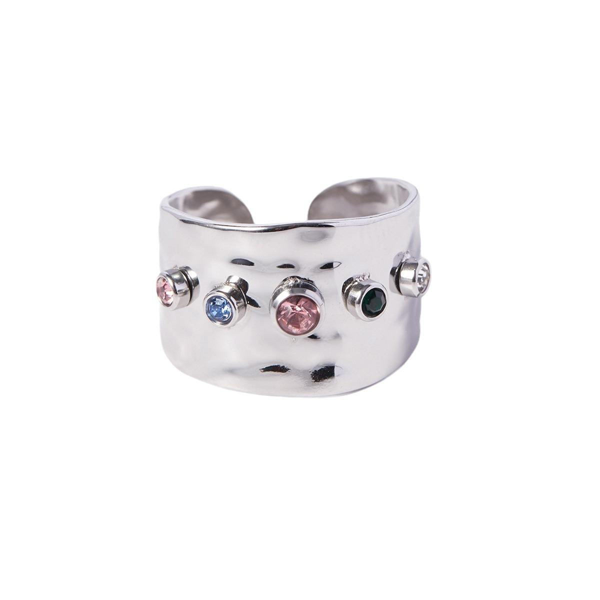 Queen Texture Hammered Ring | Vallria