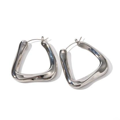 Hoop Twisted Triangular Giorgia Earring | Vallria