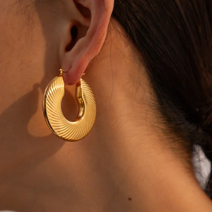 Hoop Milazzo Flat Earring | Vallria