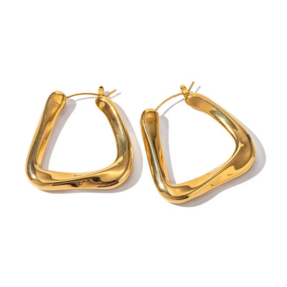 Hoop Twisted Triangular Giorgia Earring | Vallria
