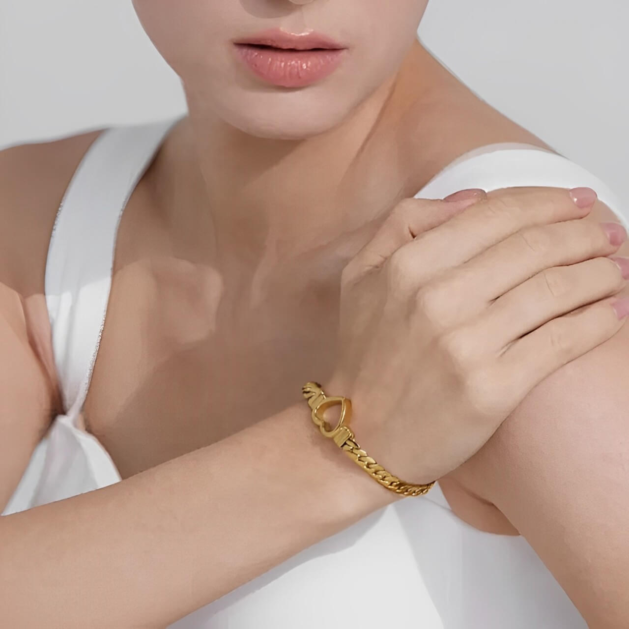 Heart with Chain Link Large Bracelet | Vallria