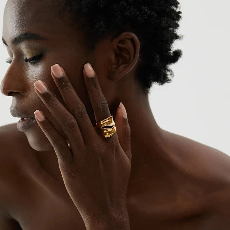 Voluta Elegance Ring | Vallria