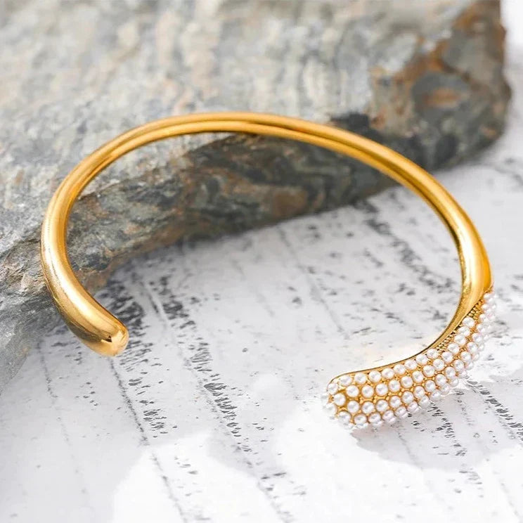 Spike Pearl: Bracelet + Earring + Ring Jewelry Set | Vallria