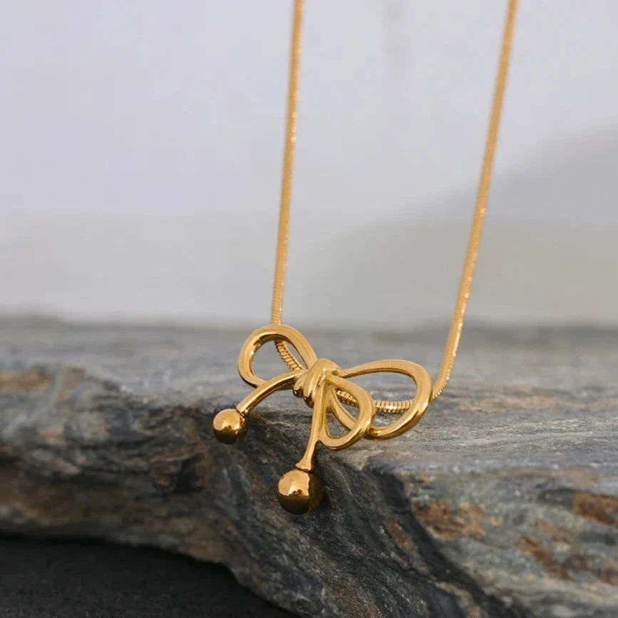 Bow Necklace | Vallria