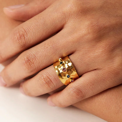 Queen Texture Hammered Ring | Vallria