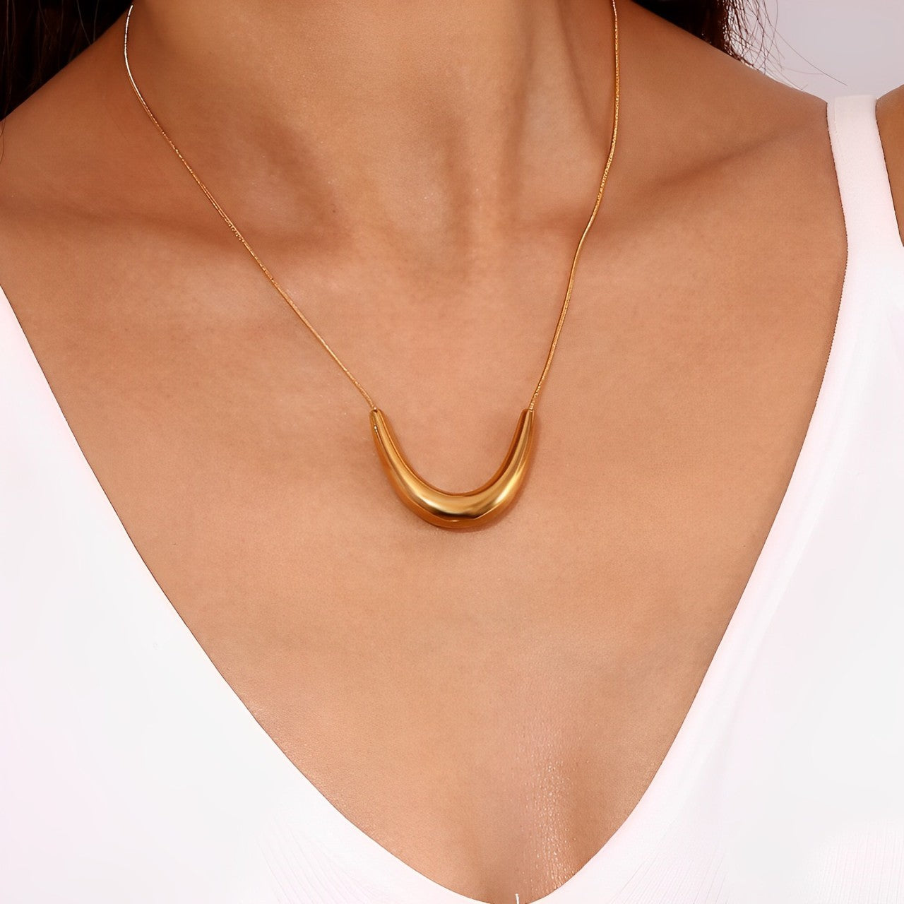 Smile Choker Tail of Mouse Necklace | Vallria