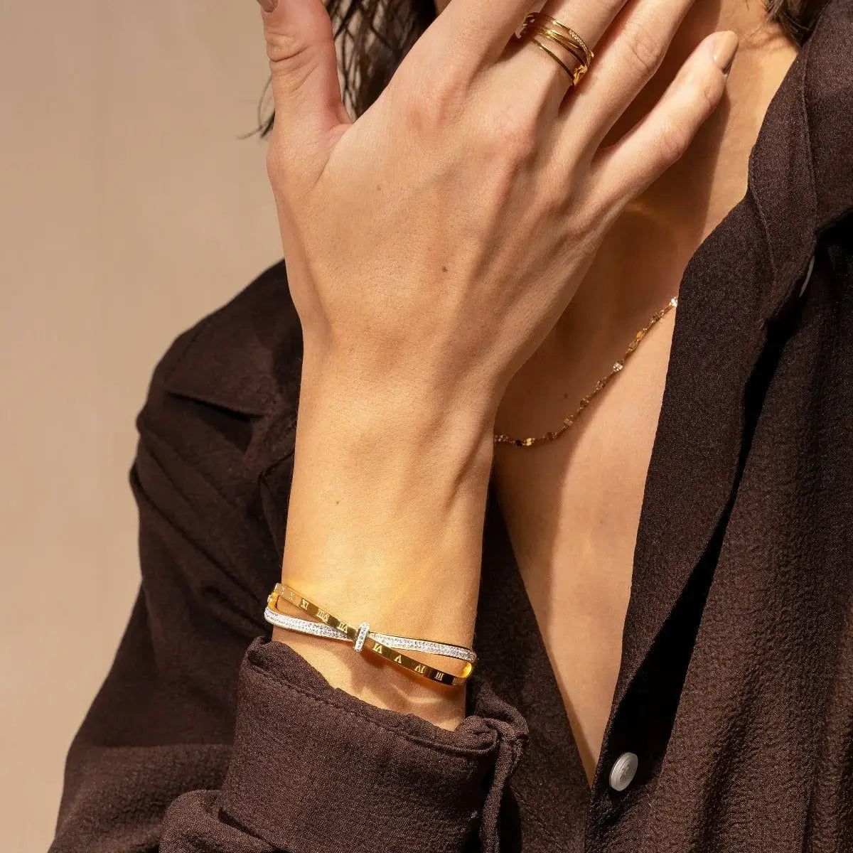 Roman Cubic Zirconia Bangle | Vallria