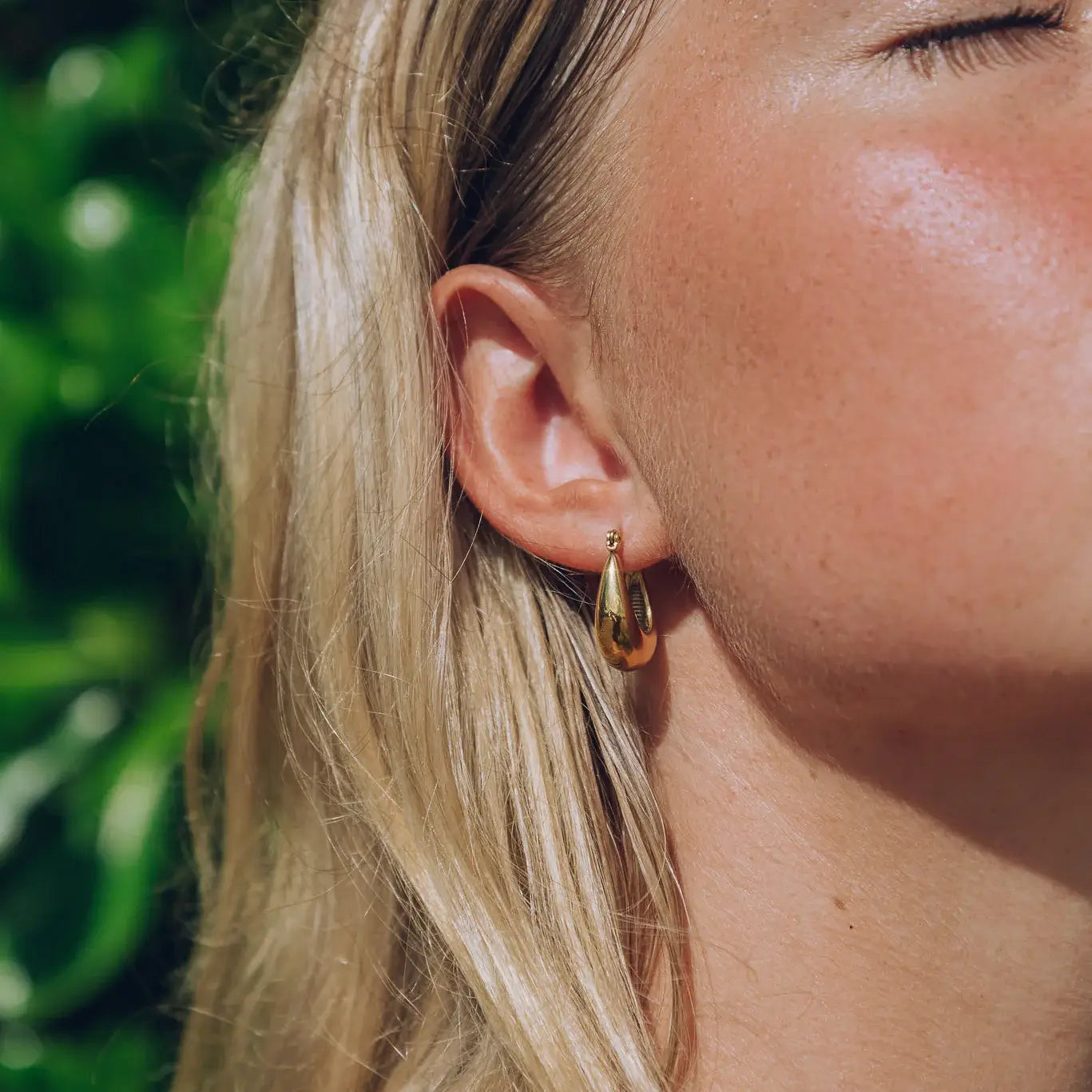 Hoop Canoe Earrings | Vallria