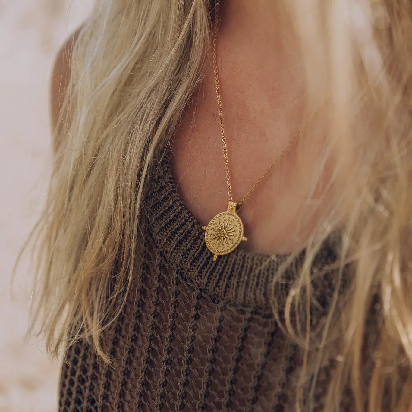 Sun Divino Necklace | Vallria