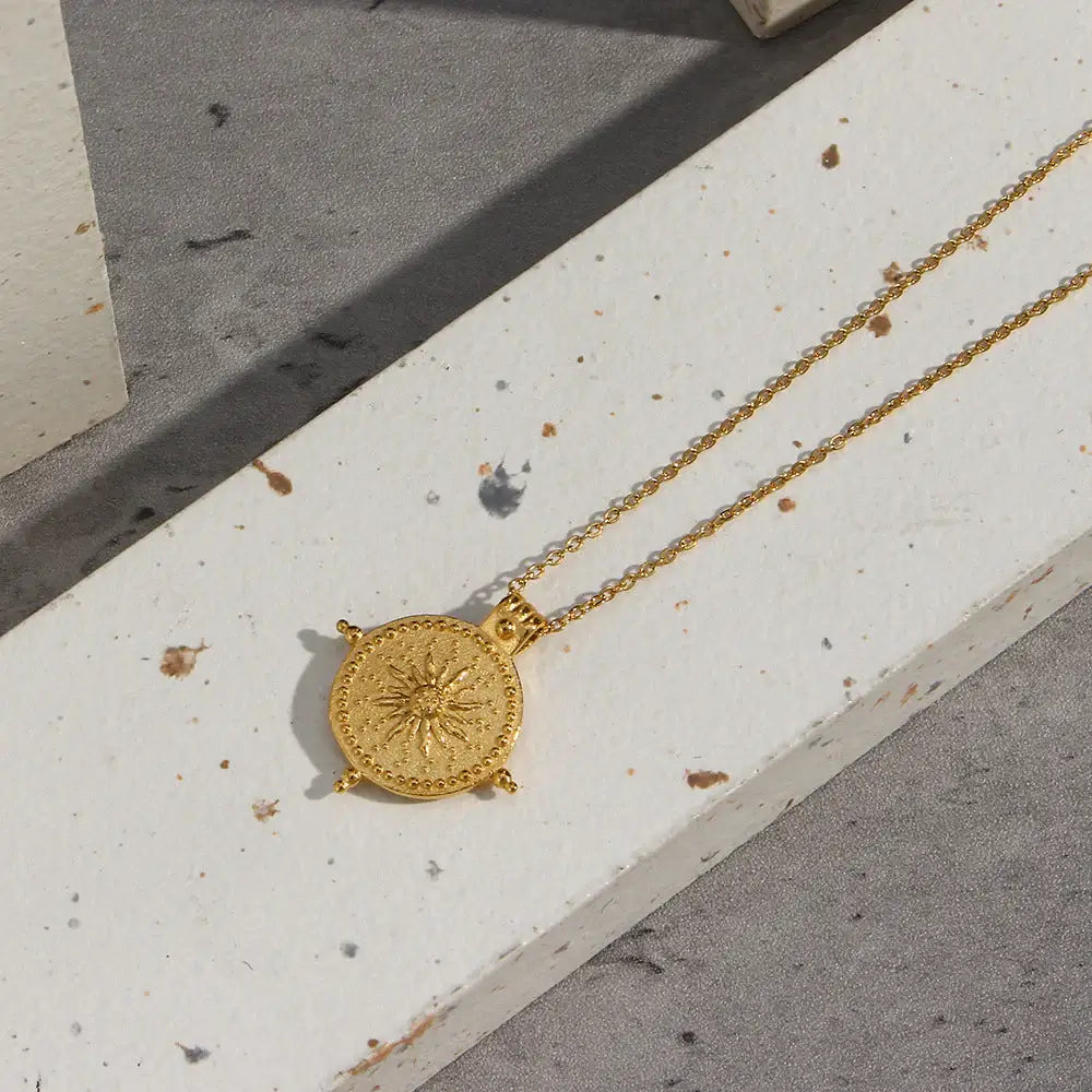 Sun Divino Necklace | Vallria