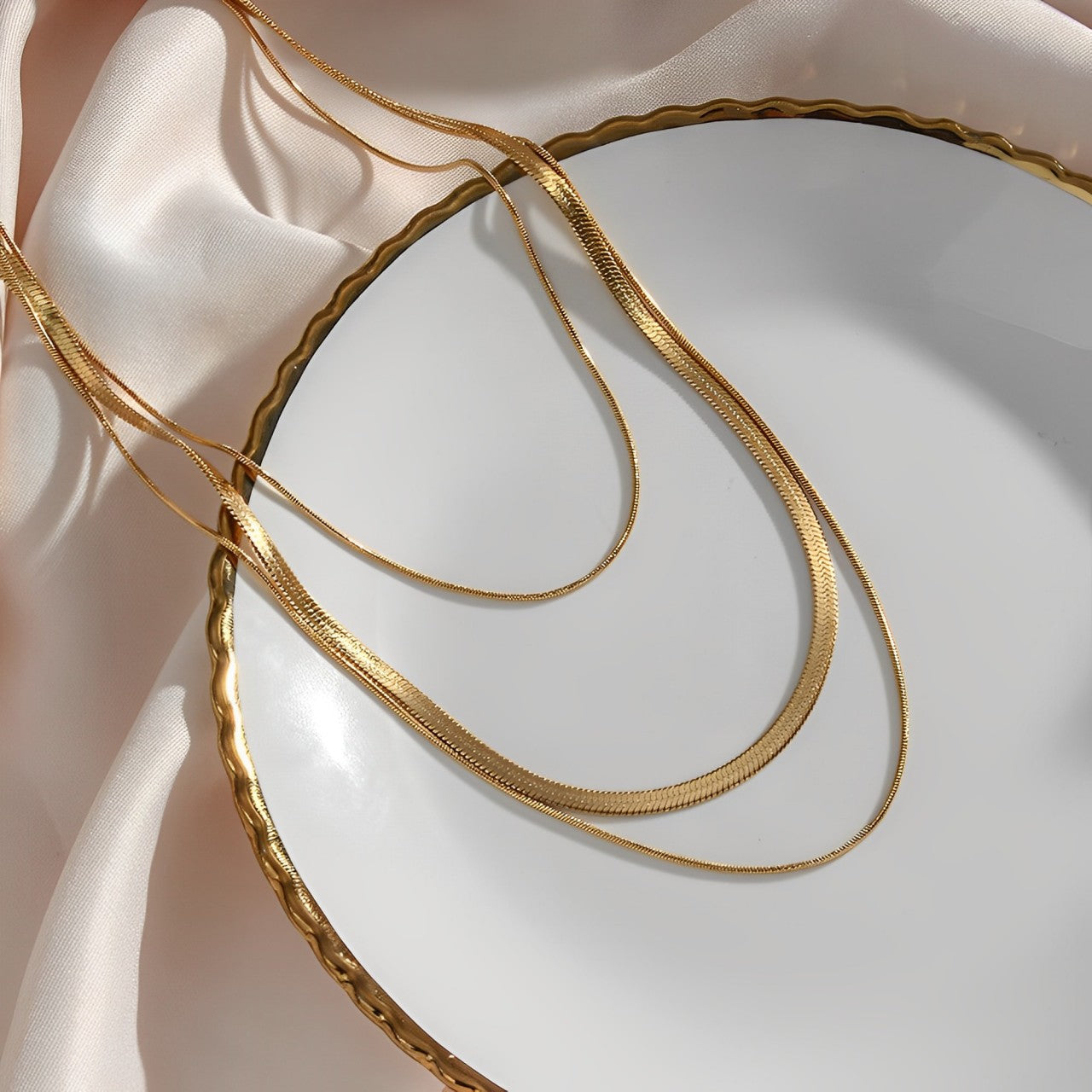 Mixed of Mesh and Tail of Mouse Necklace | Vallria